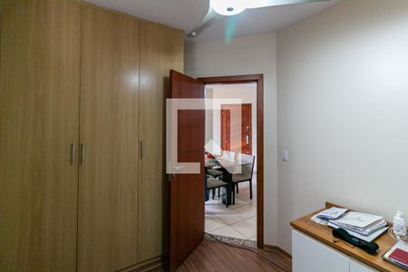 Quarto/escritório de apartamento à venda com 3 quartos, 73m² em Sagrada Família, Belo Horizonte