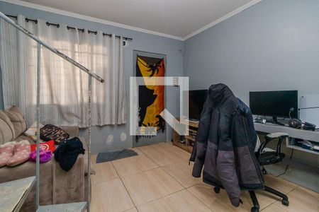 Sala de casa à venda com 2 quartos, 112m² em Vila Nova, Porto Alegre