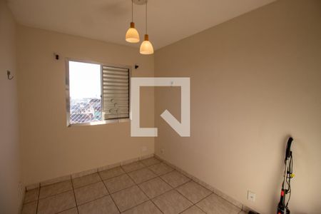 Quarto 1 de apartamento para alugar com 2 quartos, 44m² em Conjunto Residencial José Bonifácio, São Paulo