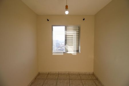 Quarto 2 de apartamento para alugar com 2 quartos, 44m² em Conjunto Residencial José Bonifácio, São Paulo