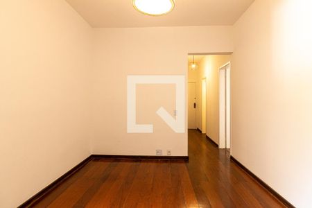 Sala de apartamento à venda com 1 quarto, 56m² em Grajaú, Rio de Janeiro