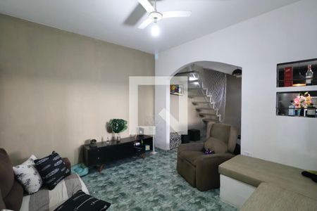 Sala de casa para alugar com 3 quartos, 180m² em Vila Santa Rosa, Guarujá