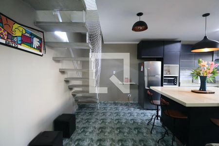 Sala de casa para alugar com 3 quartos, 180m² em Vila Santa Rosa, Guarujá