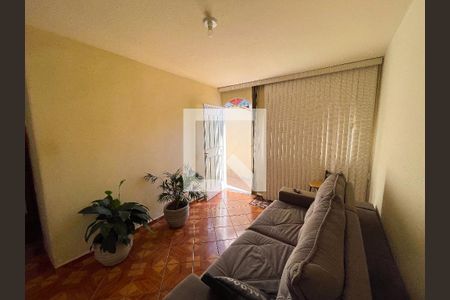 Sala de casa à venda com 2 quartos, 180m² em Califórnia, Belo Horizonte