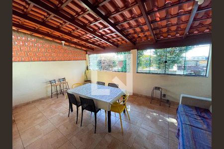 varanda do quarto de casa à venda com 2 quartos, 180m² em Califórnia, Belo Horizonte