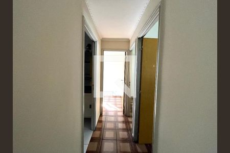 Corredor de apartamento para alugar com 3 quartos, 79m² em Vila Campestre, São Paulo