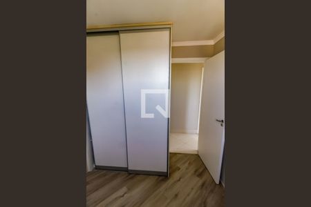 Quarto 1 - Armários de apartamento para alugar com 3 quartos, 70m² em Paraisópolis, São Paulo