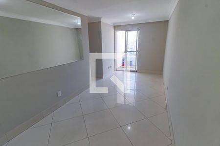 Sala de apartamento para alugar com 3 quartos, 70m² em Paraisópolis, São Paulo