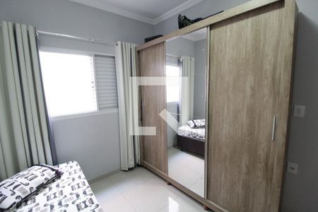 Quarto 1 de casa para alugar com 3 quartos, 180m² em Jardim Patricia, Uberlândia