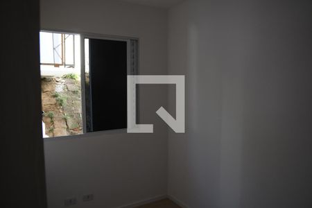 Quarto de apartamento para alugar com 2 quartos, 42m² em Jardim da Glória, Cotia