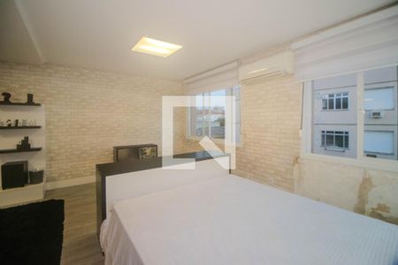 Suíte de kitnet/studio à venda com 1 quarto, 70m² em Passo da Areia, Porto Alegre