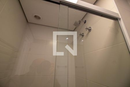 Banheiro do Quarto de apartamento para alugar com 1 quarto, 50m² em Santo Amaro, São Paulo