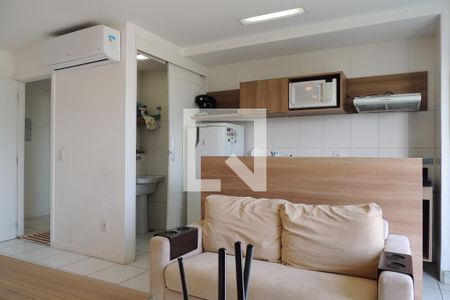 Sala/Quarto de apartamento para alugar com 1 quarto, 50m² em Jacarepaguá, Rio de Janeiro