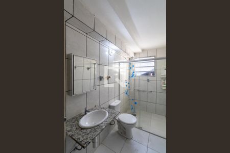 Casa 1 - Banheiro de casa à venda com 3 quartos, 200m² em Vila Ré, São Paulo