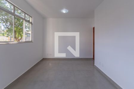 Sala de apartamento à venda com 3 quartos, 60m² em Heliópolis, Belo Horizonte