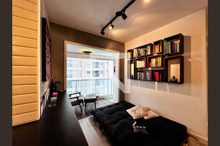 Sala de apartamento à venda com 2 quartos, 65m² em Santo Amaro, São Paulo