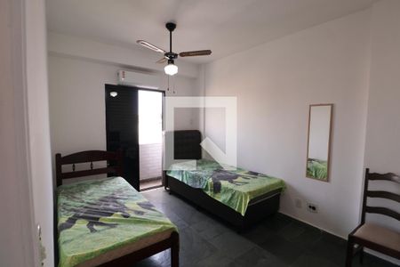 Quarto de apartamento para alugar com 2 quartos, 65m² em Jardim Las Palmas, Guarujá