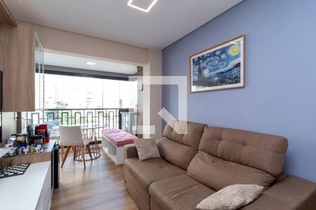 Sala de Estar de apartamento à venda com 2 quartos, 69m² em Santa Teresinha, São Paulo