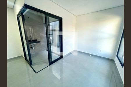 Casa à venda com 92m², 3 quartos e 2 vagasSala