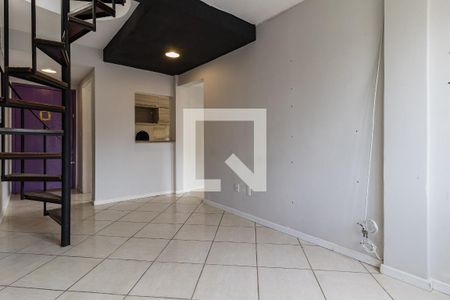 Sala de apartamento para alugar com 2 quartos, 70m² em Independência, Porto Alegre