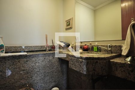 Lavabo de apartamento à venda com 4 quartos, 176m² em Vila Suzana, São Paulo