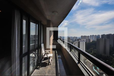 Varanda Sala de apartamento à venda com 4 quartos, 176m² em Vila Suzana, São Paulo