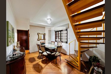 Sala de casa à venda com 3 quartos, 155m² em Parque Colonial, São Paulo