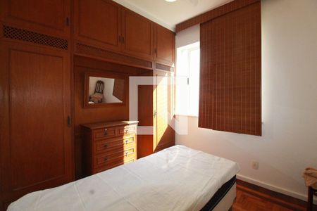 Quarto 1 de apartamento para alugar com 2 quartos, 75m² em Copacabana, Rio de Janeiro