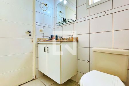 Banheiro da Suíte de apartamento à venda com 3 quartos, 75m² em Ponte Grande, Guarulhos