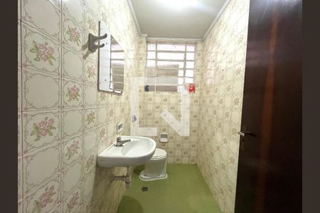 Lavabo de casa à venda com 4 quartos, 150m² em Vila Campestre, São Paulo