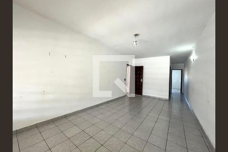 Sala de casa à venda com 4 quartos, 150m² em Vila Campestre, São Paulo