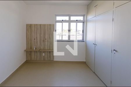 Quarto 2 de apartamento para alugar com 2 quartos, 63m² em Calafate, Belo Horizonte