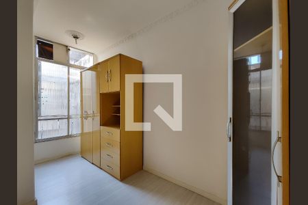 Quarto 1 de apartamento para alugar com 2 quartos, 70m² em Grajaú, Rio de Janeiro