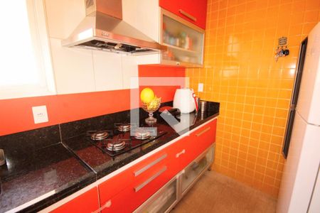 Cozinha de apartamento à venda com 2 quartos, 112m² em Sagrada Família, Belo Horizonte