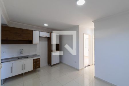 Sala e Cozinha Integrada de apartamento para alugar com 2 quartos, 45m² em Vila Nhocuné, São Paulo