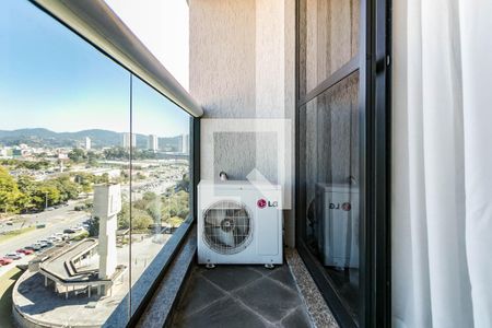 Varanda de kitnet/studio para alugar com 1 quarto, 49m² em Parque Monte Libano, Mogi das Cruzes