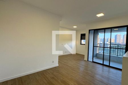 Sala de apartamento para alugar com 2 quartos, 70m² em Alphaville Empresarial, Barueri