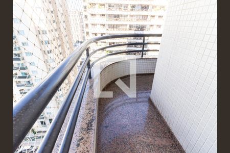 Varanda de apartamento para alugar com 3 quartos, 130m² em Vila Regente Feijó, São Paulo