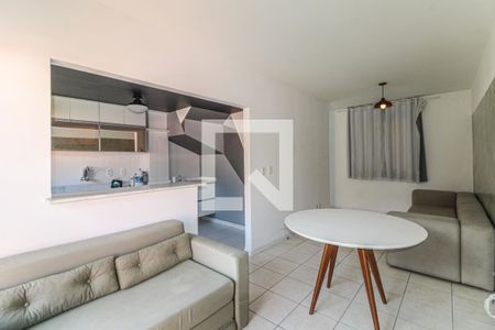 Sala de casa de condomínio para alugar com 3 quartos, 69m² em Vargem Pequena, Rio de Janeiro