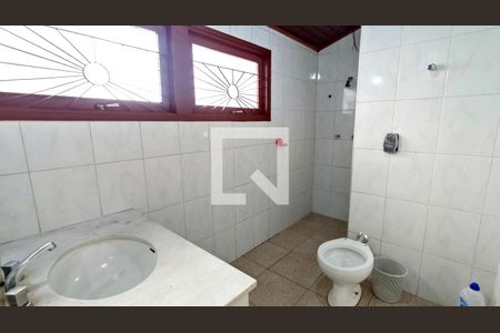 Banheiro de casa à venda com 3 quartos, 415m² em Parque do Colégio, Jundiaí