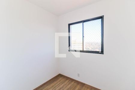 Quarto 1 de apartamento para alugar com 2 quartos, 36m² em Parque Maria Helena, São Paulo