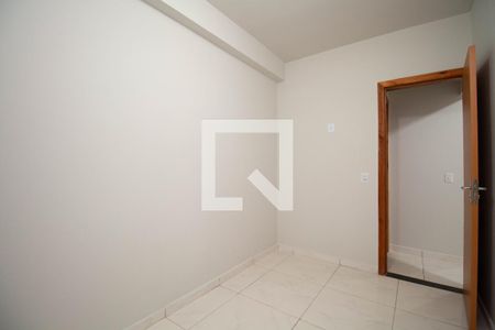 Quarto de apartamento para alugar com 1 quarto, 30m² em Colônia Agrícola Sucupira, Brasília