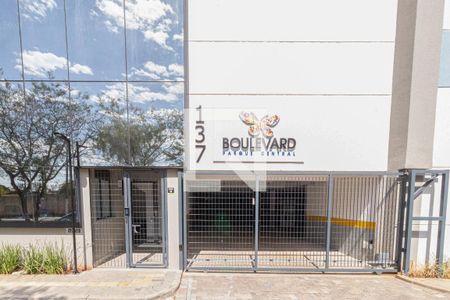 Apartamento à venda com 53m², 2 quartos e 1 vaga Apartamento à venda com 53m², 2 quartos e 1 vagaFachada