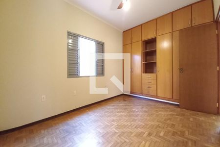 Quarto 1 de casa à venda com 4 quartos, 255m² em Jardim do Trevo, Campinas