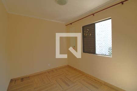 Quarto 2 de apartamento para alugar com 3 quartos, 66m² em Parque Alves de Lima, São Paulo