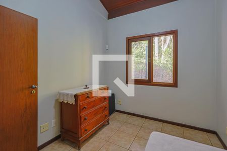 Casa de condomínio à venda com 300m², 4 quartos e 2 vagas Casa de condomínio à venda com 300m², 4 quartos e 2 vagasQuarto 1