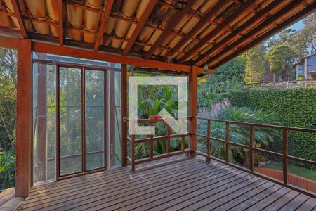 Casa de condomínio à venda com 300m², 4 quartos e 2 vagas Casa de condomínio à venda com 300m², 4 quartos e 2 vagasVaranda Quarto 3