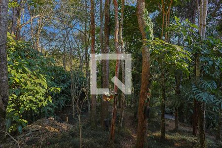 Casa de condomínio à venda com 300m², 4 quartos e 2 vagas Casa de condomínio à venda com 300m², 4 quartos e 2 vagasQuintal