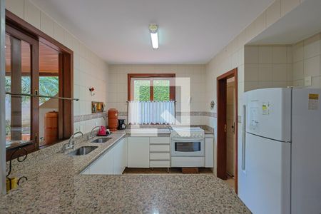 Casa de condomínio à venda com 300m², 4 quartos e 2 vagas Casa de condomínio à venda com 300m², 4 quartos e 2 vagasCozinha