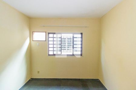 Quarto de apartamento para alugar com 1 quarto, 40m² em Marechal Hermes, Rio de Janeiro